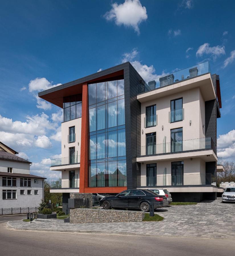 Hotel Raymond ตรุสคาเวตส์ ภายนอก รูปภาพ